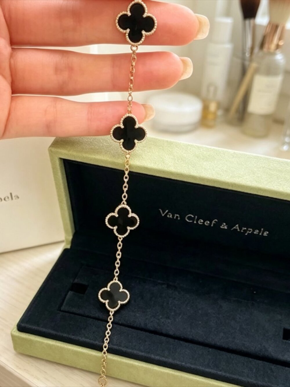 ✨Van Cleef & Arpels Black Bracelet✨
